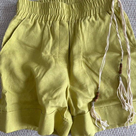 $15 ADD ON NWOT Sz. XS LINEN Shorts APPLE GREEN - Picture 1 of 7